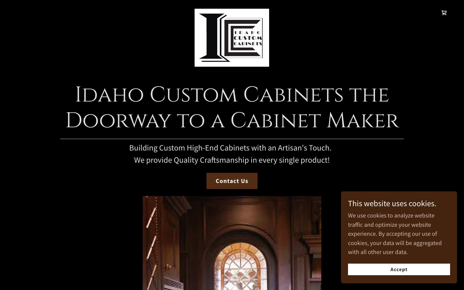 The current idcustomcabinets.com homepage